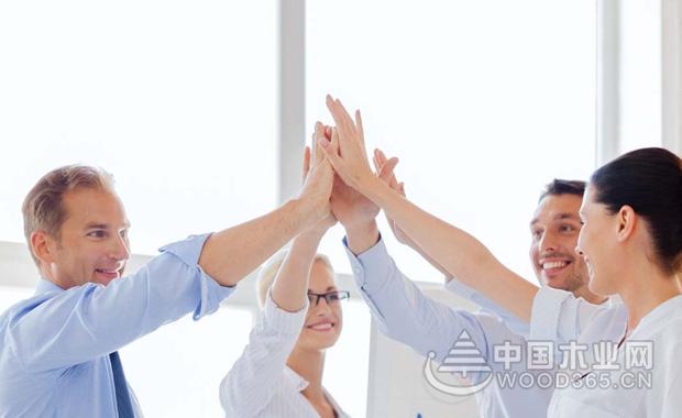 美国二季度劳动力生产率反弹，或助于缓解工资通胀